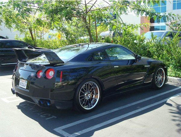 Click into:NISSAN GTR35 and Check detailed